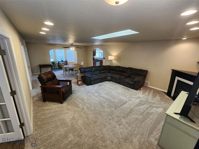 3716 Fairway Drive, Great Falls, MT 59401