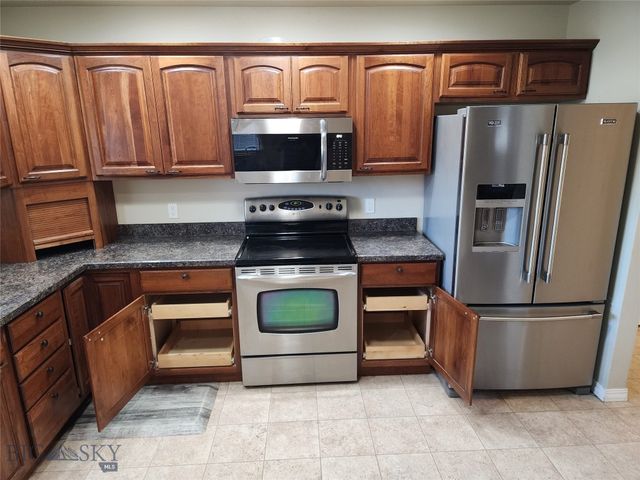 3716 Fairway Drive, Great Falls, MT 59401