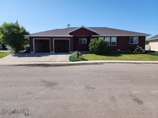 3716 Fairway Drive, Great Falls, MT 59401
