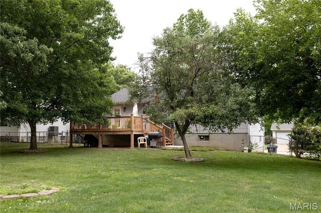 33 Royal Oaks Drive, O'fallon, MO 63366