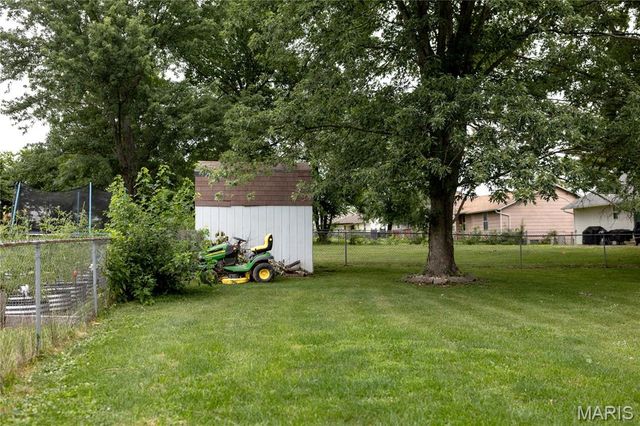 33 Royal Oaks Drive, O'fallon, MO 63366