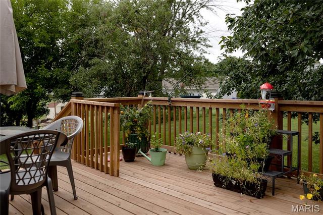 33 Royal Oaks Drive, O'fallon, MO 63366