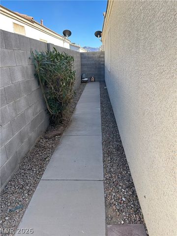 5002 Mascaro Drive, Las Vegas, NV 89122
