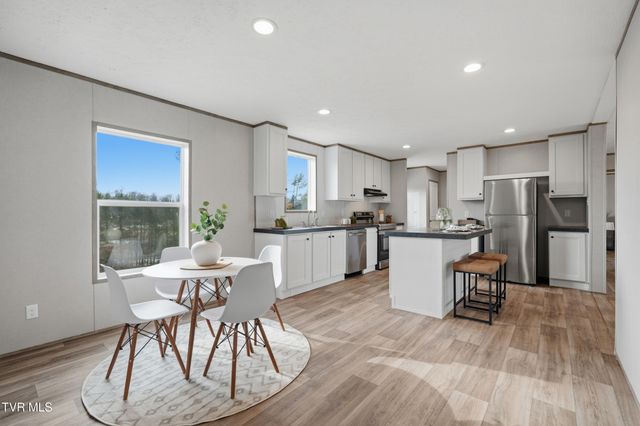 1409 Ben Gamble Road, Jonesborough, TN 37659