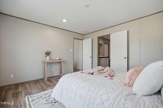 1409 Ben Gamble Road, Jonesborough, TN 37659