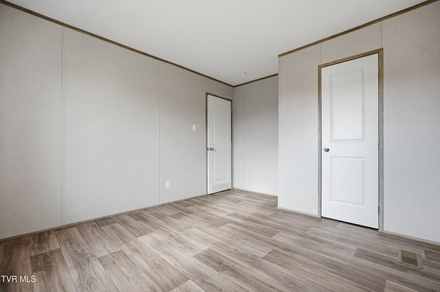 1409 Ben Gamble Road, Jonesborough, TN 37659