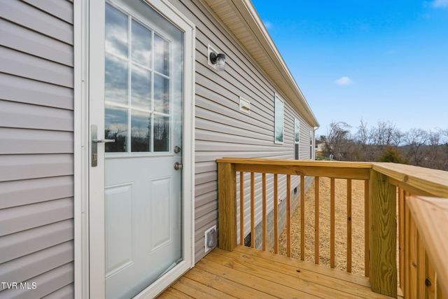 1409 Ben Gamble Road, Jonesborough, TN 37659