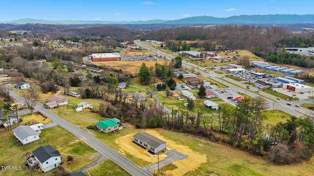 1409 Ben Gamble Road, Jonesborough, TN 37659