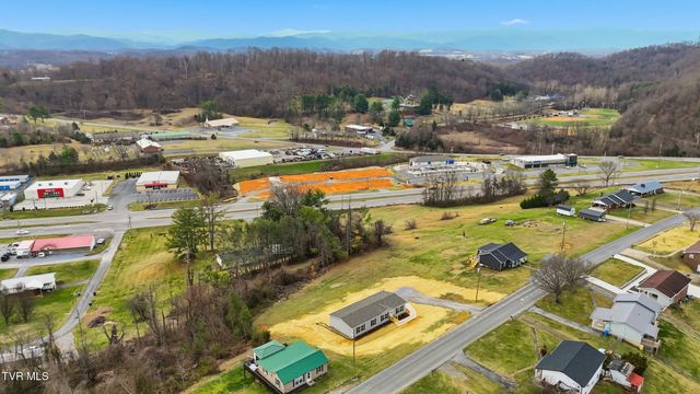 1409 Ben Gamble Road, Jonesborough, TN 37659