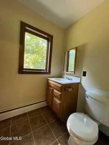 13 Taylor Woods Road, Fort Ann, NY 12827