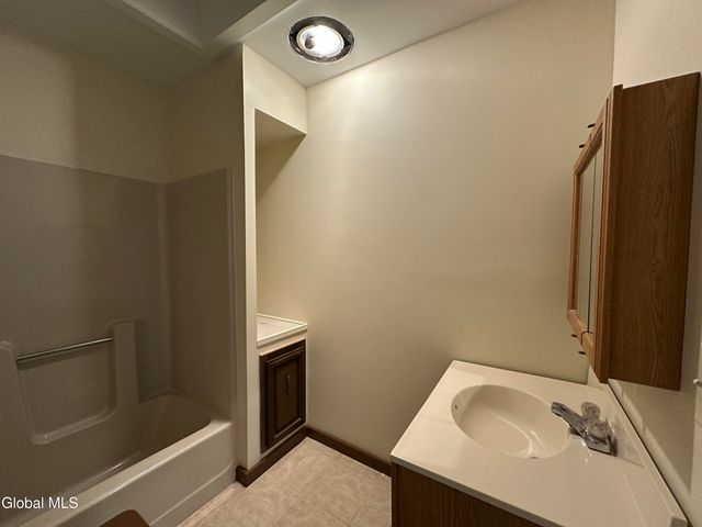 13 Taylor Woods Road, Fort Ann, NY 12827