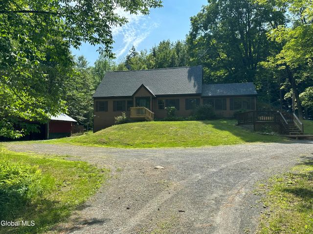 13 Taylor Woods Road, Fort Ann, NY 12827