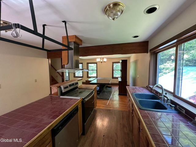 13 Taylor Woods Road, Fort Ann, NY 12827