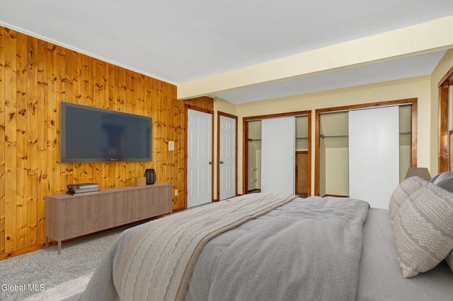 13 Taylor Woods Road, Fort Ann, NY 12827