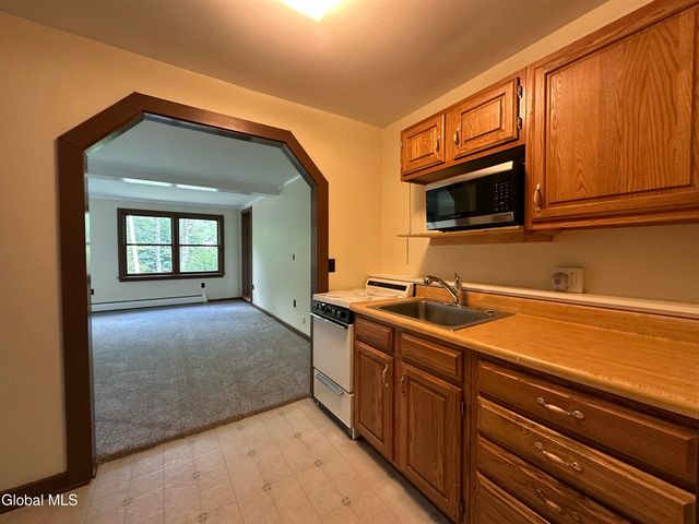 13 Taylor Woods Road, Fort Ann, NY 12827