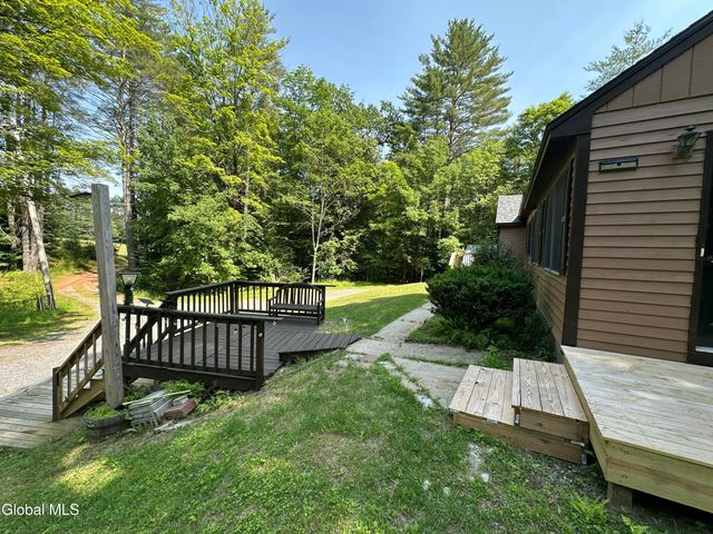 13 Taylor Woods Road, Fort Ann, NY 12827