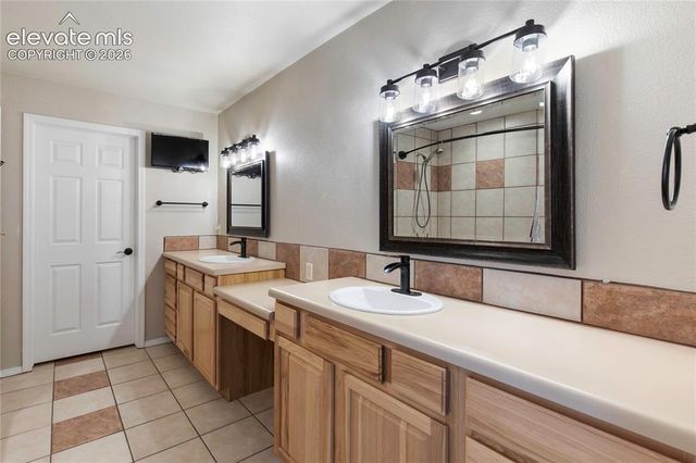 960 Ponderosa Way B, Woodland Park, CO 80863