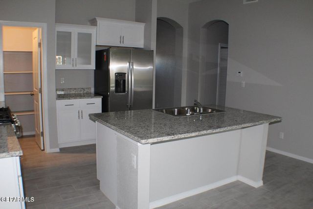 1014 Rebecca Way, Socorro, TX 79927