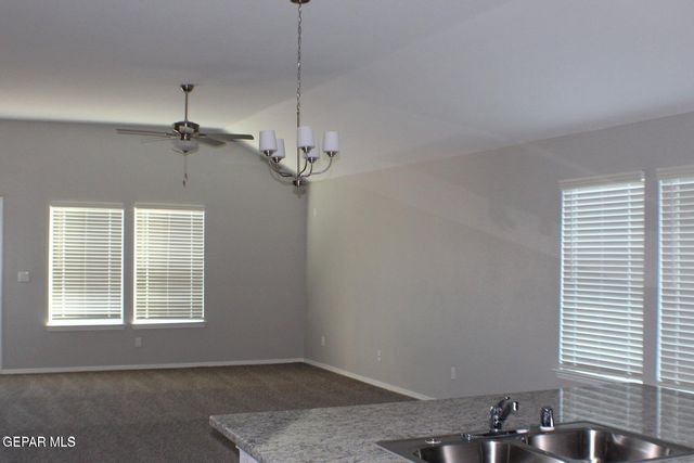 1014 Rebecca Way, Socorro, TX 79927