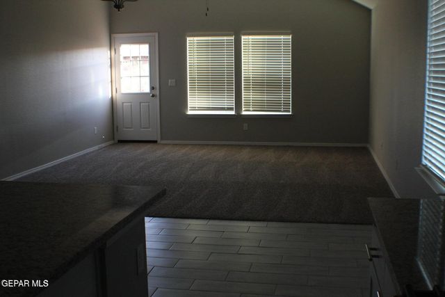 1014 Rebecca Way, Socorro, TX 79927