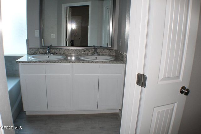 1014 Rebecca Way, Socorro, TX 79927