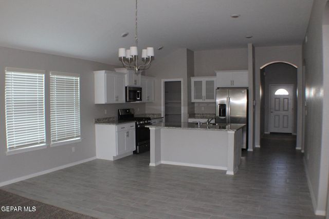 1014 Rebecca Way, Socorro, TX 79927