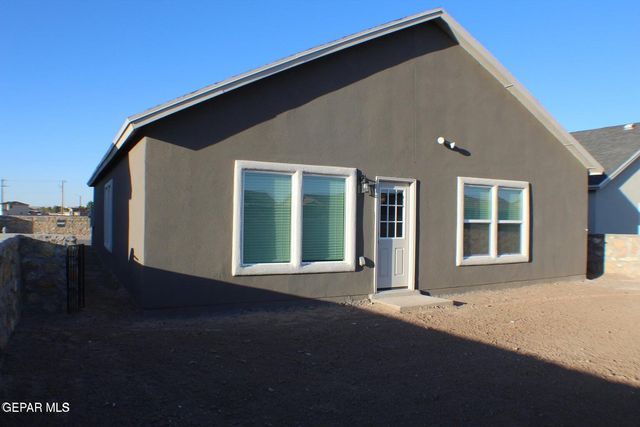 1014 Rebecca Way, Socorro, TX 79927