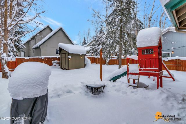 7524 Eastbrook Circle, Anchorage, AK 99504