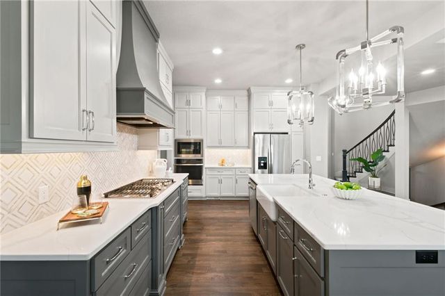 3211 NE 102nd Terrace, Kansas City, MO 64155