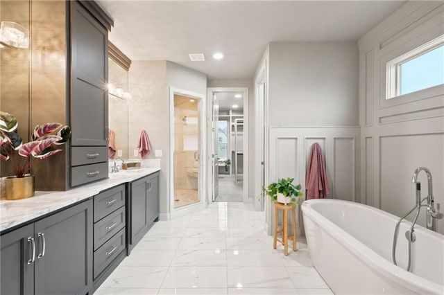 3211 NE 102nd Terrace, Kansas City, MO 64155