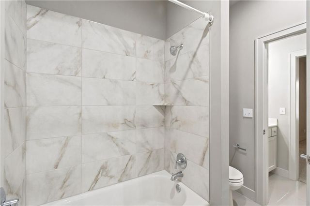 3211 NE 102nd Terrace, Kansas City, MO 64155