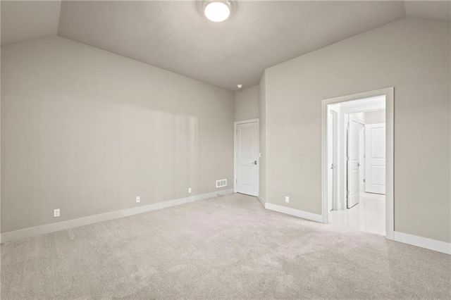 3211 NE 102nd Terrace, Kansas City, MO 64155