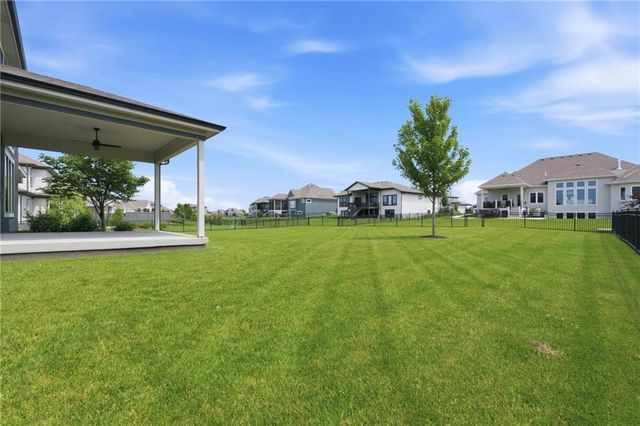 3211 NE 102nd Terrace, Kansas City, MO 64155