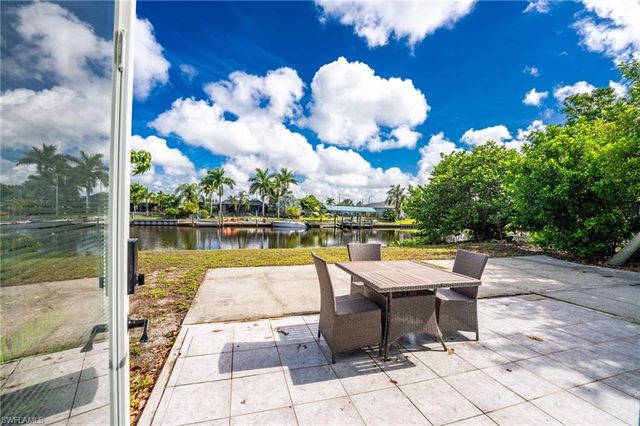 433 notson TER, Port Charlotte, FL 33952