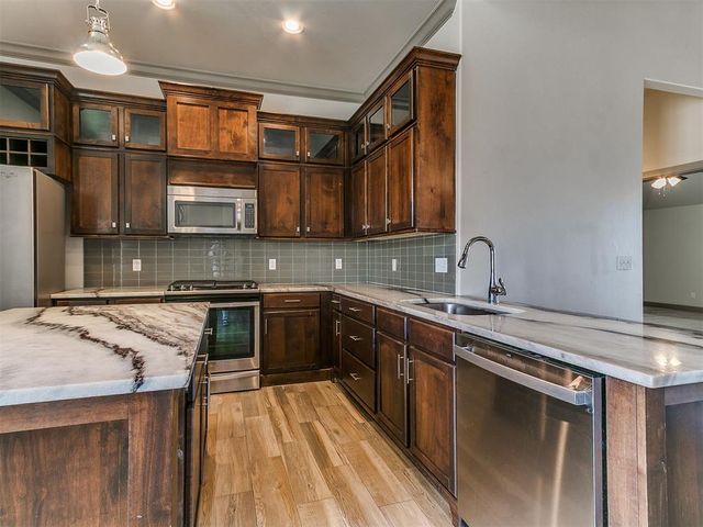 13569 Cobblestone Curve Road, Oklahoma City, OK 73142