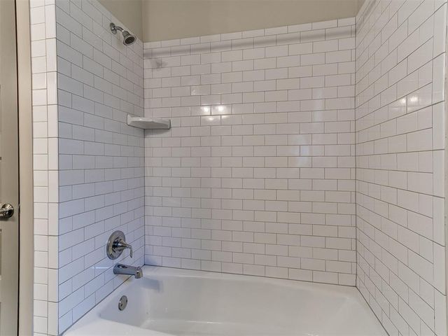 13569 Cobblestone Curve Road, Oklahoma City, OK 73142