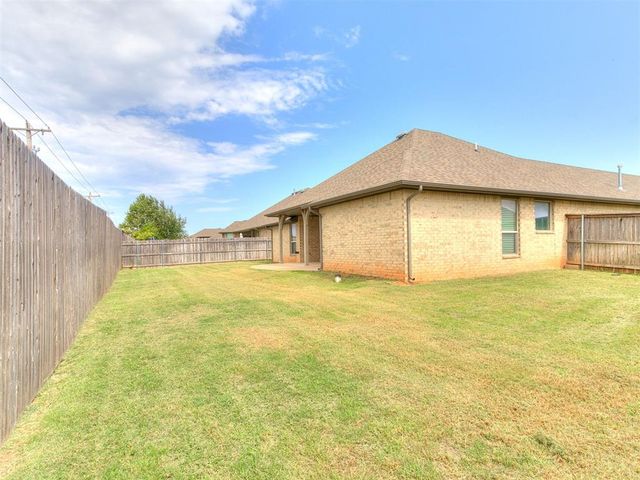 13569 Cobblestone Curve Road, Oklahoma City, OK 73142