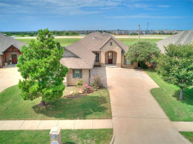 13569 Cobblestone Curve Road, Oklahoma City, OK 73142