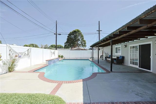 16682 Charles, Huntington Beach, CA 92647
