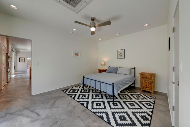 1508 San Patricio Avenue SW, Albuquerque, NM 87104