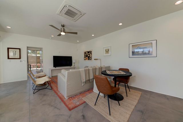 1508 San Patricio Avenue SW, Albuquerque, NM 87104