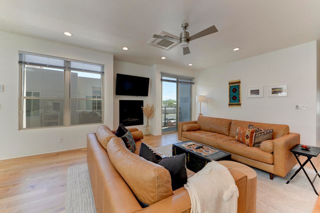 1508 San Patricio Avenue SW, Albuquerque, NM 87104