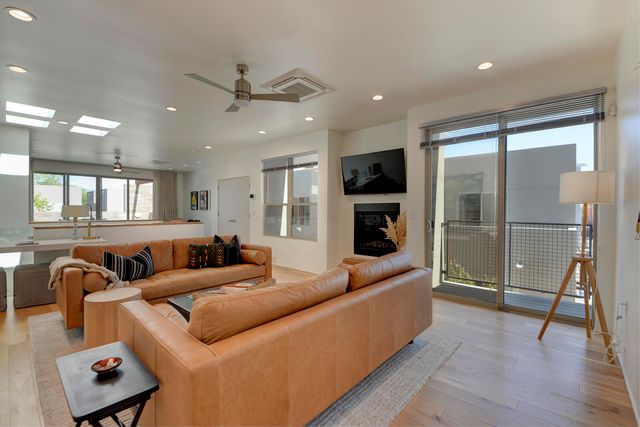 1508 San Patricio Avenue SW, Albuquerque, NM 87104