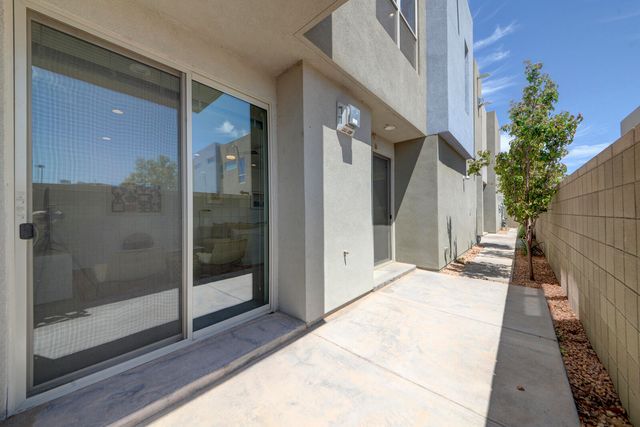 1508 San Patricio Avenue SW, Albuquerque, NM 87104