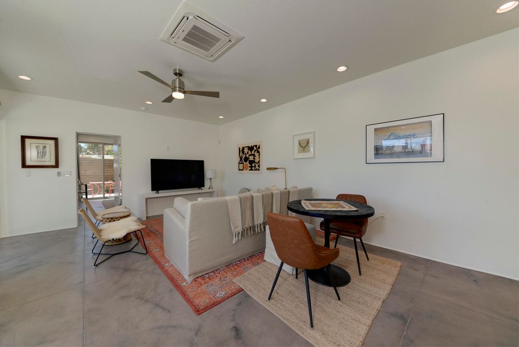 Image 19 of property listing at 1508 San Patricio Avenue SW, Albuquerque, NM 87104