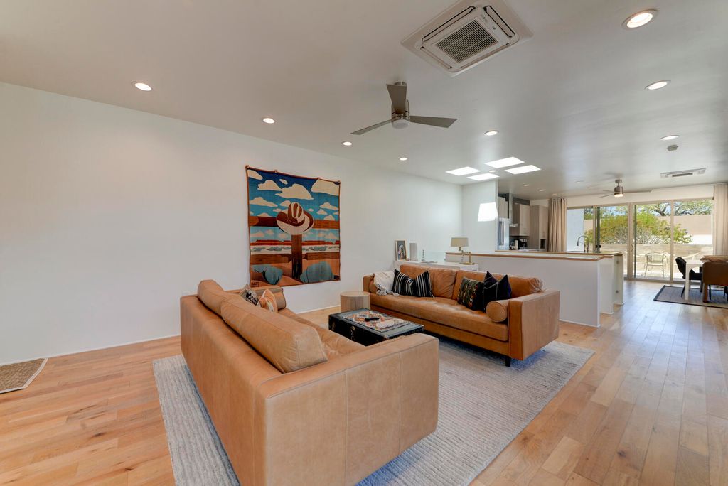 Image 28 of property listing at 1508 San Patricio Avenue SW, Albuquerque, NM 87104