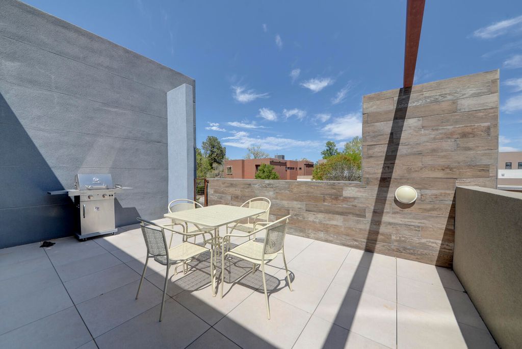 Image 35 of property listing at 1508 San Patricio Avenue SW, Albuquerque, NM 87104