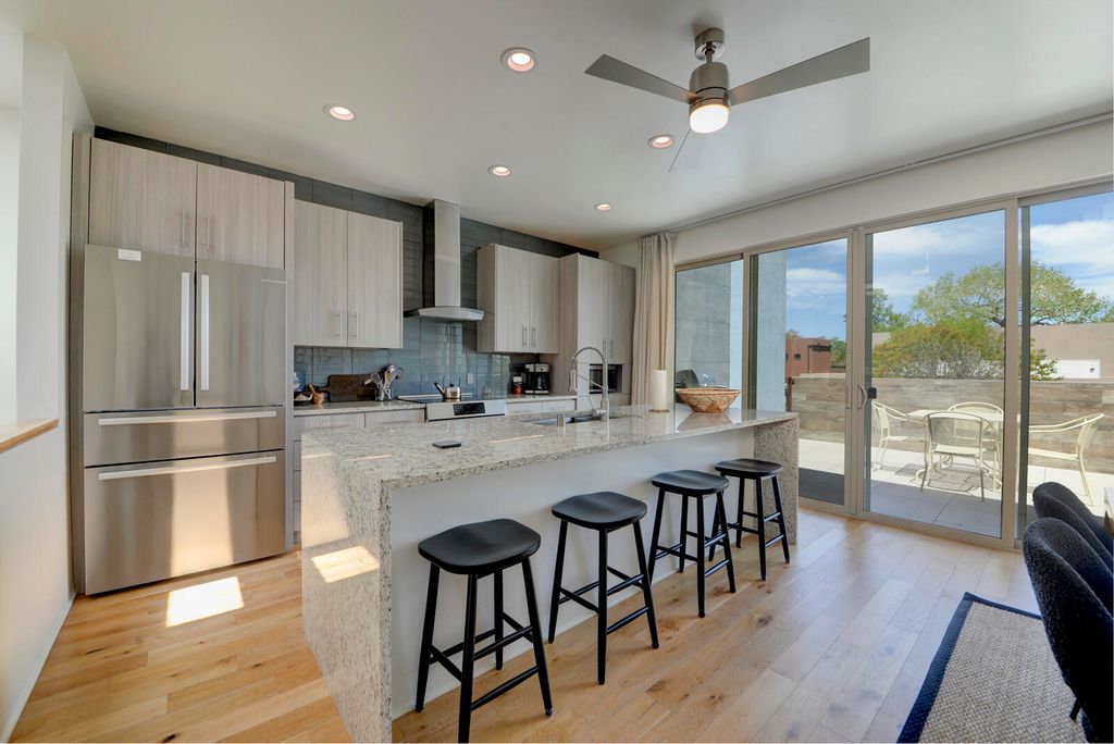 Image 36 of property listing at 1508 San Patricio Avenue SW, Albuquerque, NM 87104