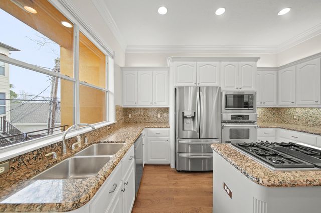 6410 Taggart Street B, Houston, TX 77007