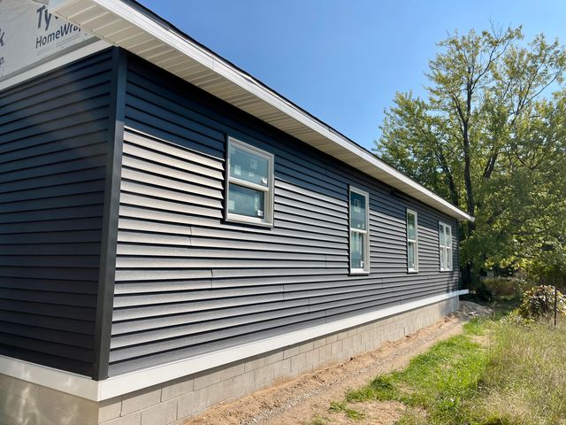 6193 S Pere Marquette Highway, Pentwater, MI 49449